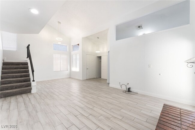 Building Photo - 3951 Steinbeck Dr Rental