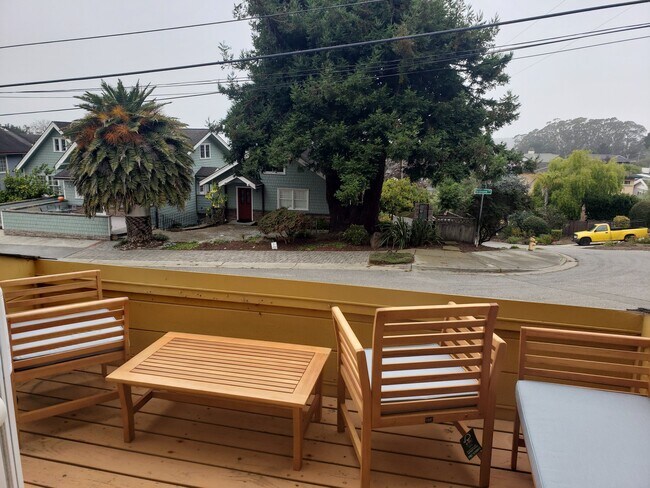 Photo - 962 Ferdinand Ave