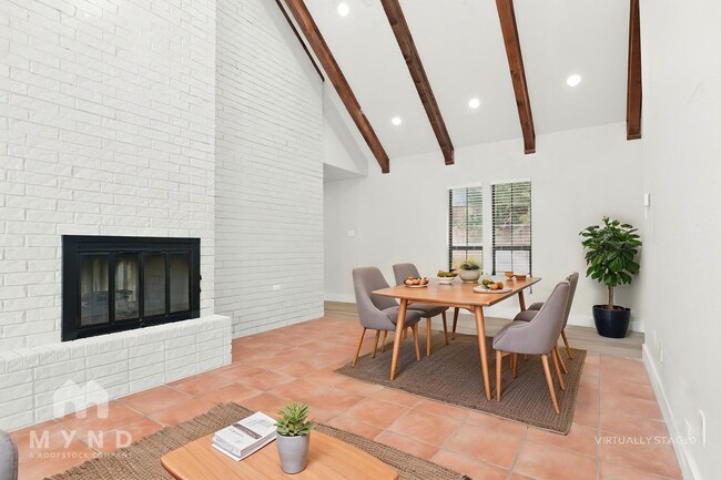 1215 Spring Lake Dr