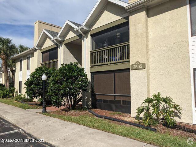 Building Photo - 3550 Sable Palm Ln Unit J Rental