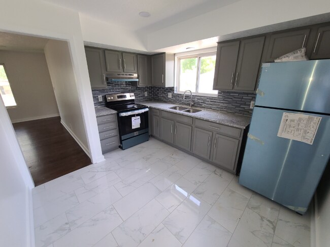 Photo - 7125 Askew Ave Unidad 7125 Askew Ave