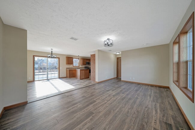 Photo - 2617 Orchard St