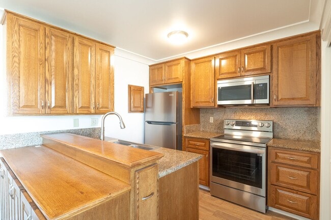 Photo - 2 Bedroom + 1 Bathroom Condo  | Marina Village | Port Hueneme | Unfurnished