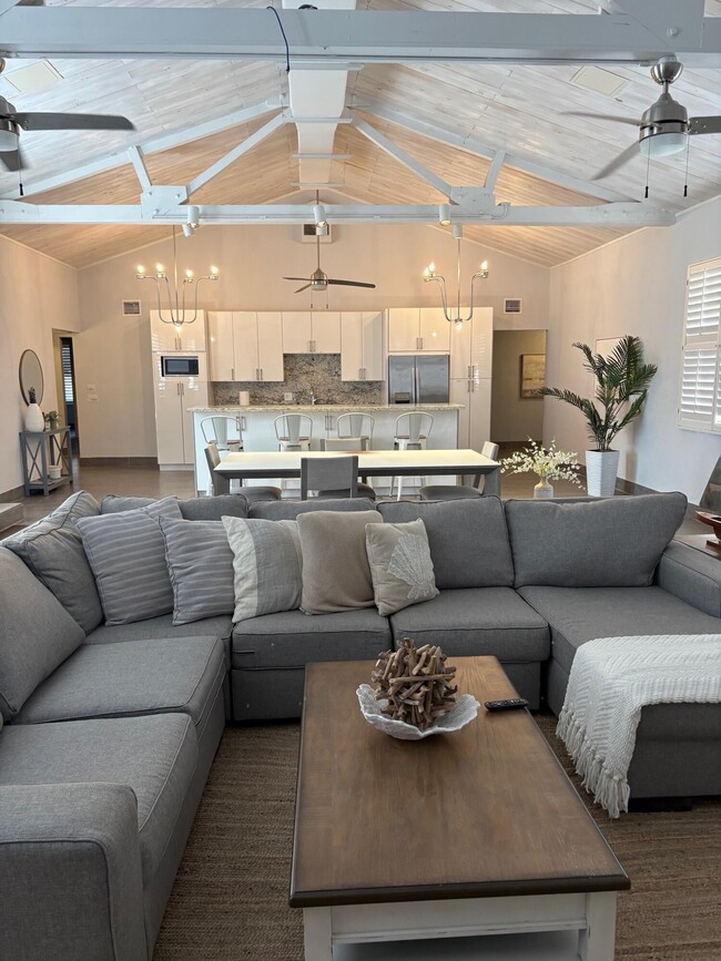 Photo - 419 E Atlantic Ave