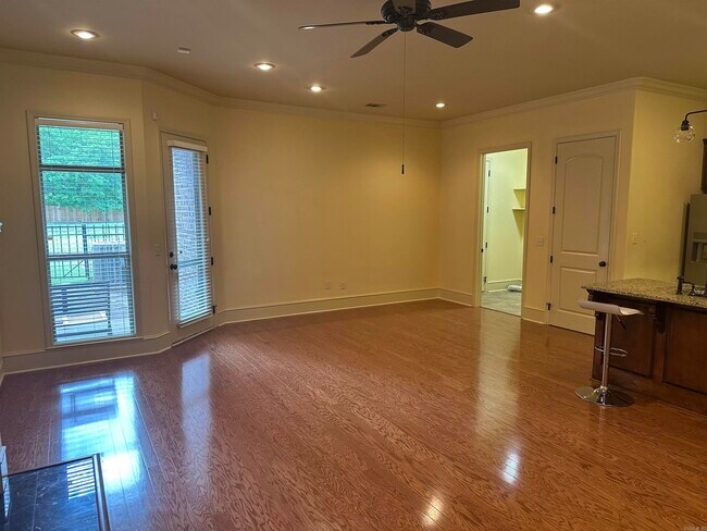 Photo - 4404 Montgomery Rd