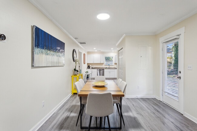 Photo - 1870 Waldrep Cir SE