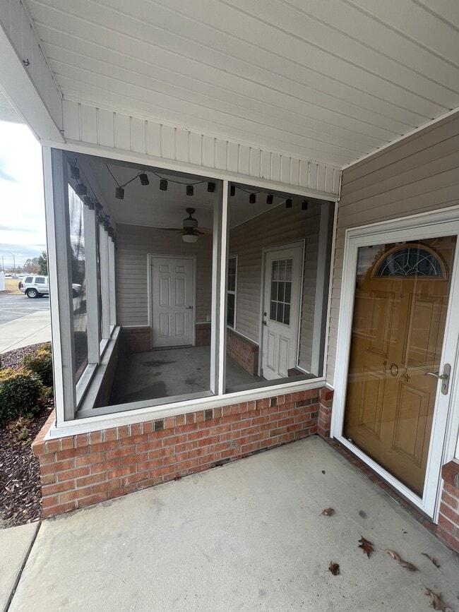 Photo - 1942 Tara Ct