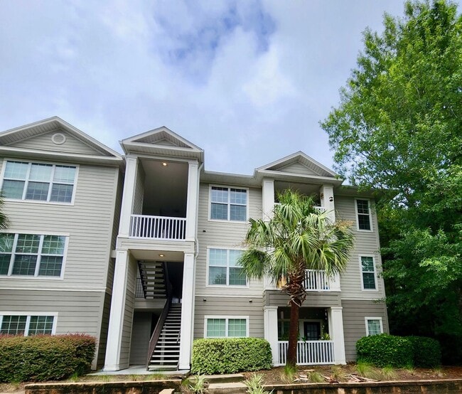 Two bedroom condo with garage - James Island - Two bedroom condo with garage - James Island