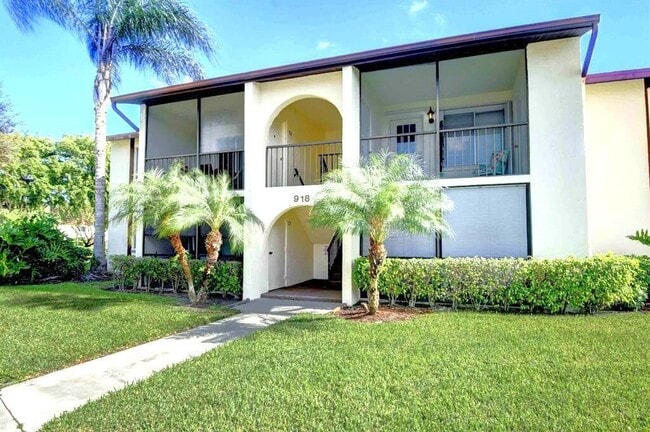 Building Photo - 4850 Sable Pine Cir Unit B2