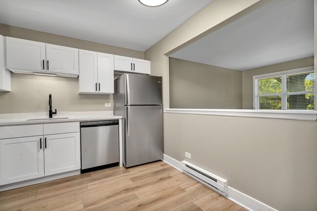 Photo - Iron Gate Apartments