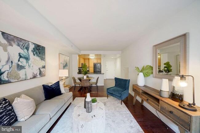 Photo - 355 I St SW Unit 410