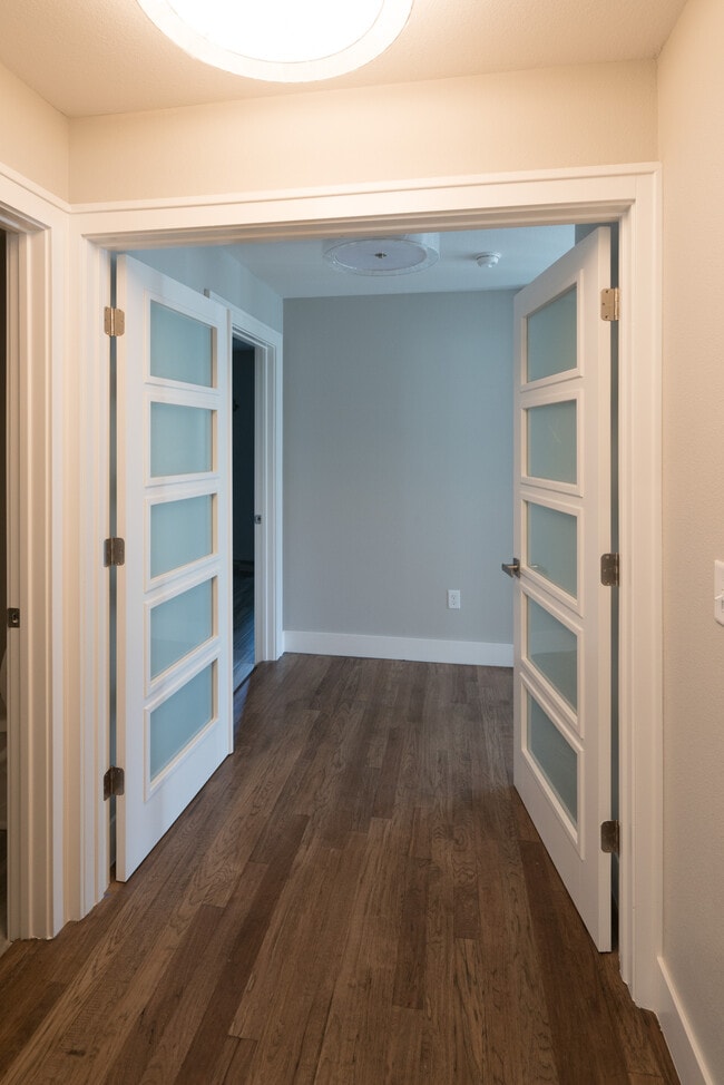 Photo - 308 SE 2nd St