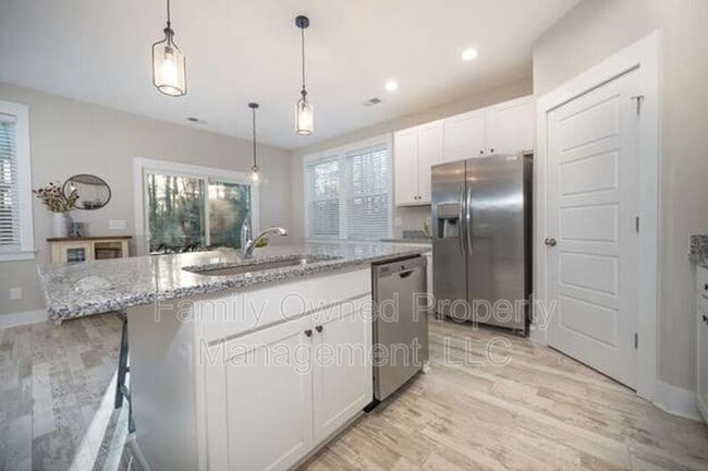Photo - 225 Whirlaway Dr