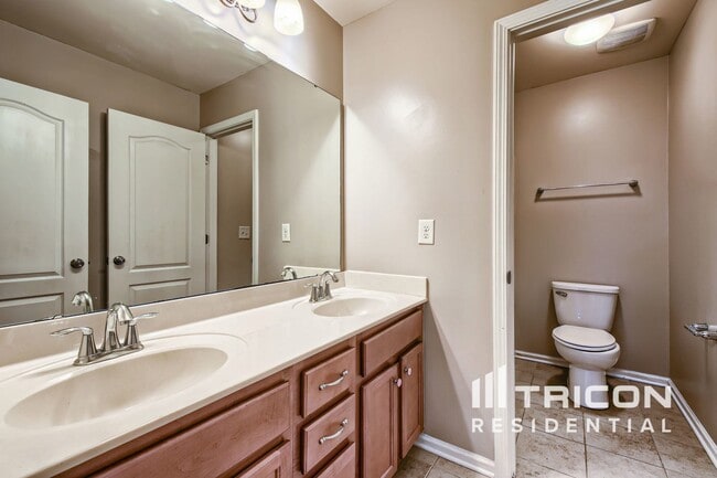 Photo - 1212 Screech Owl Rd