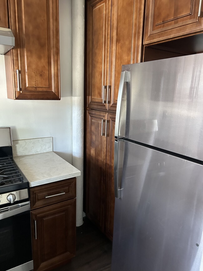 Photo - 2032-2106 Delaware Ave