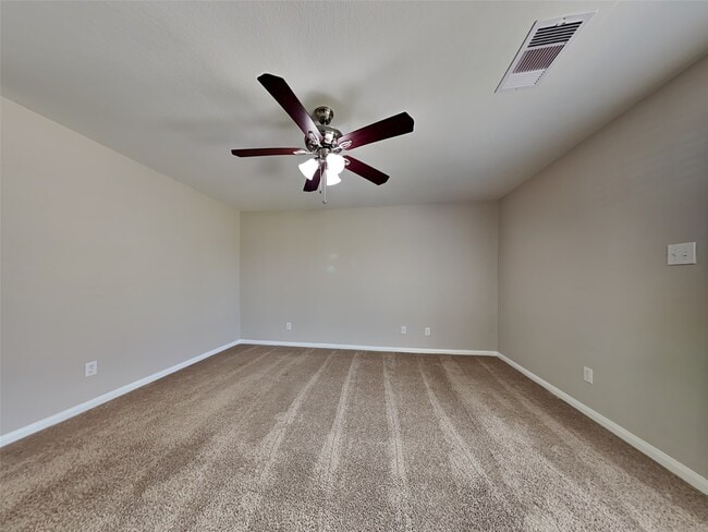 Building Photo - 2402 Regatta Ln