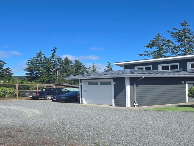 Photo - 3260 Leveau Ln