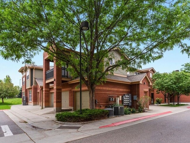 Photo - 9633 E 5th Ave Unidad #205
