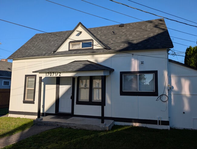 Photo - 1705 Lombard Ave