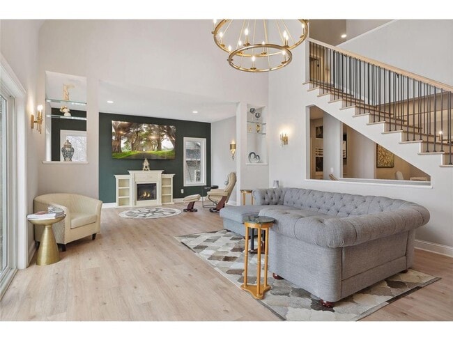 Photo - 441 Park Ave