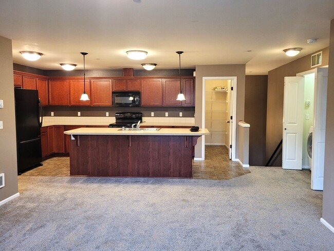 355 Tremont Ave Unit 201