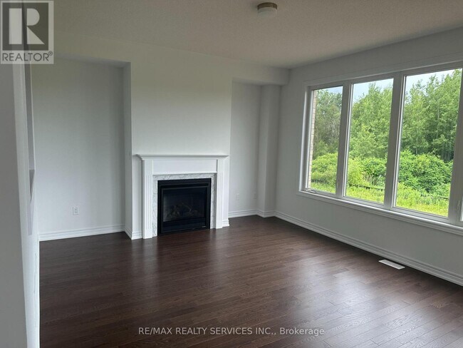 Photo - 136 Thicketwood Ave