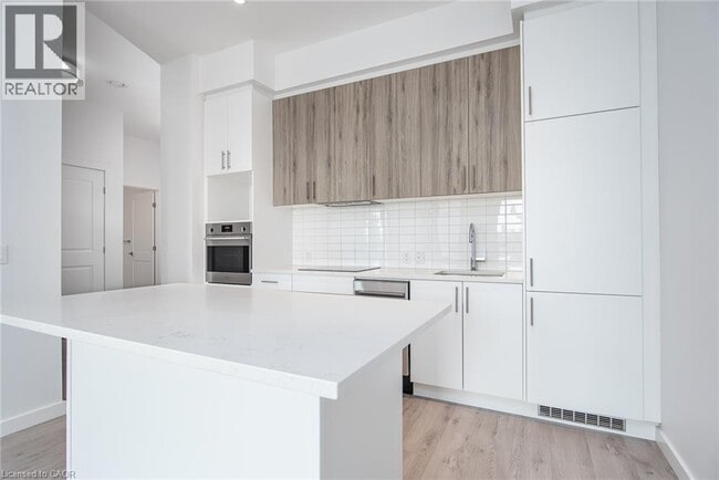 Photo - 181 King St S Unit 1508