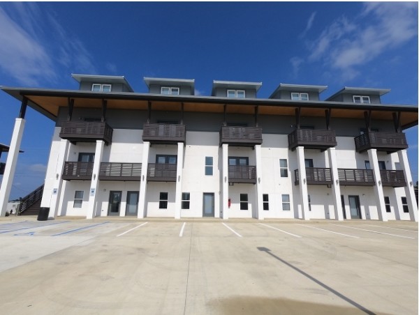 Photo - St. Thomas Flats