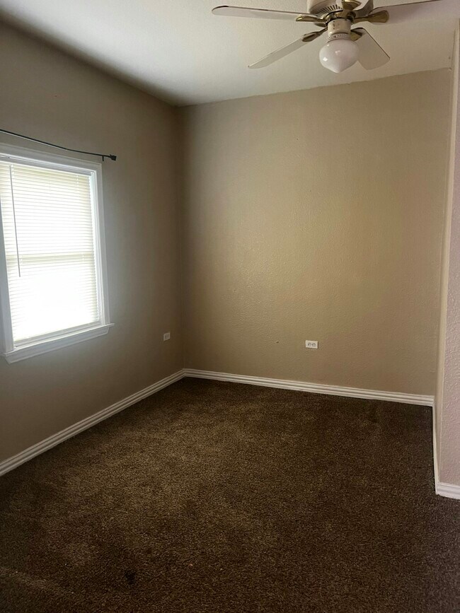 Photo - 1907 Belmont Ave