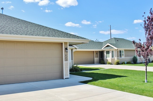 CEDAR SUMMIT ESTATES 55+ DUPLEXES