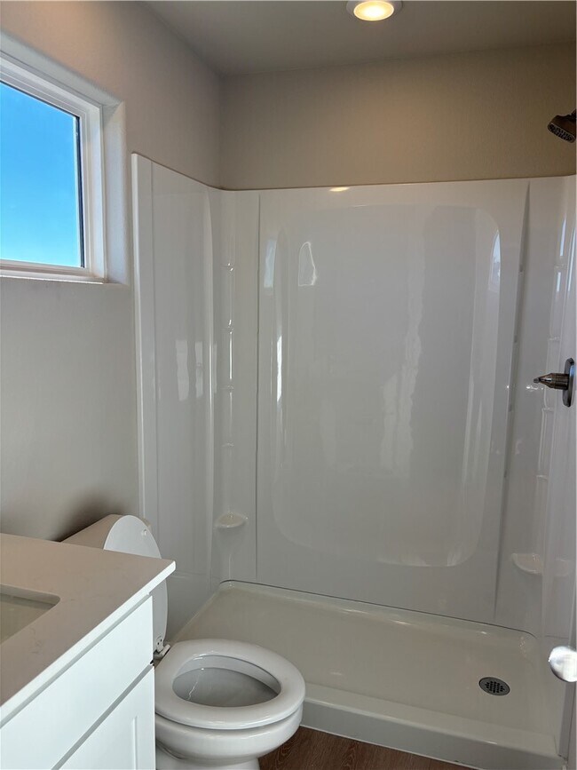 Photo - 1303 SW Poigai Wy