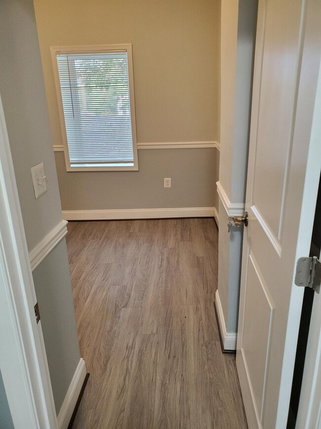 Photo - 2838 Washington Blvd