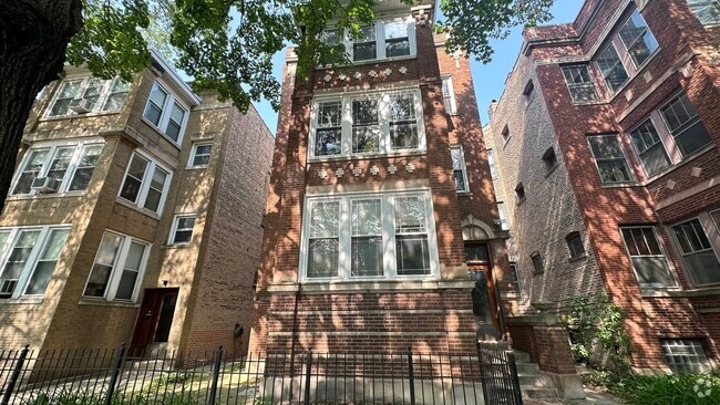 Building Photo - 6322 N Lakewood Ave Unit 3 Rental