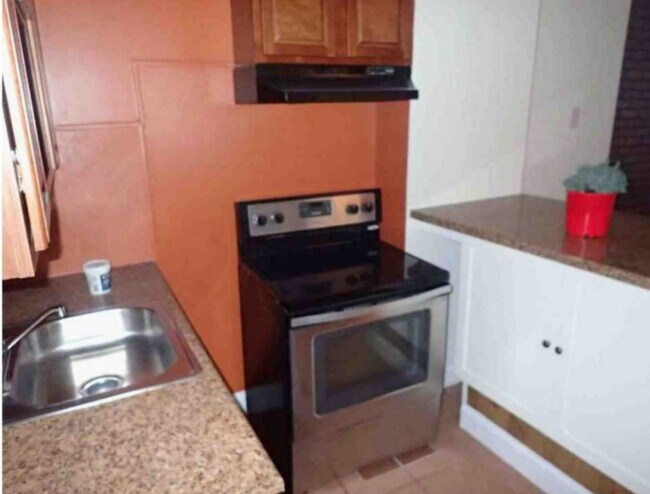 Photo - 3144 N Carlisle St