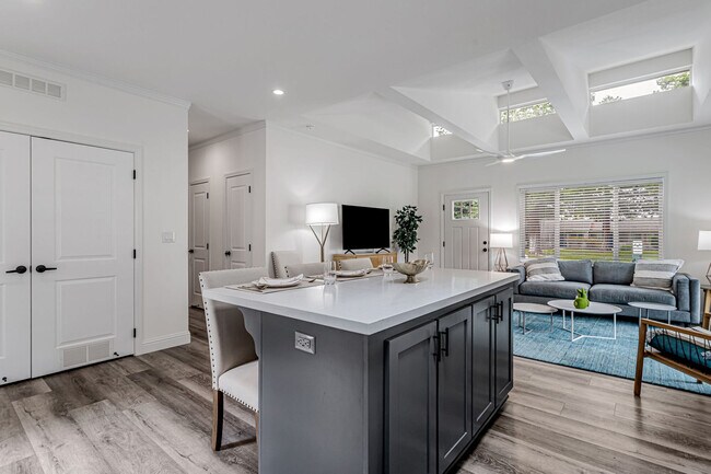 Photo - Capitola Gardens