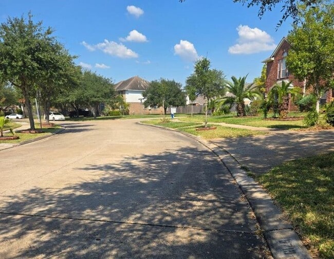 Photo - 5719 Candlecreek Dr