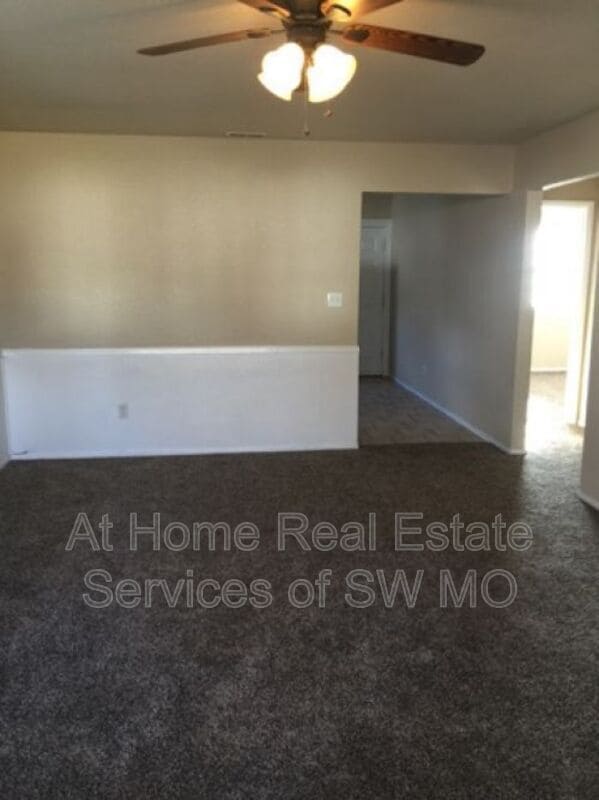 Photo - 2810 W College St