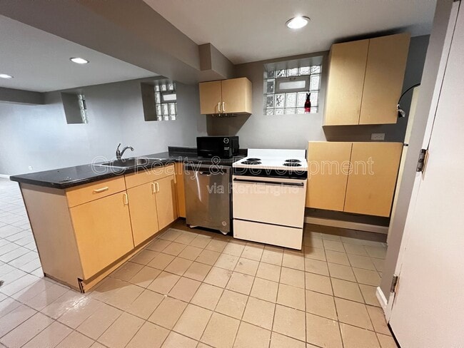 Photo - 2227 N Clybourn Ave Unit G