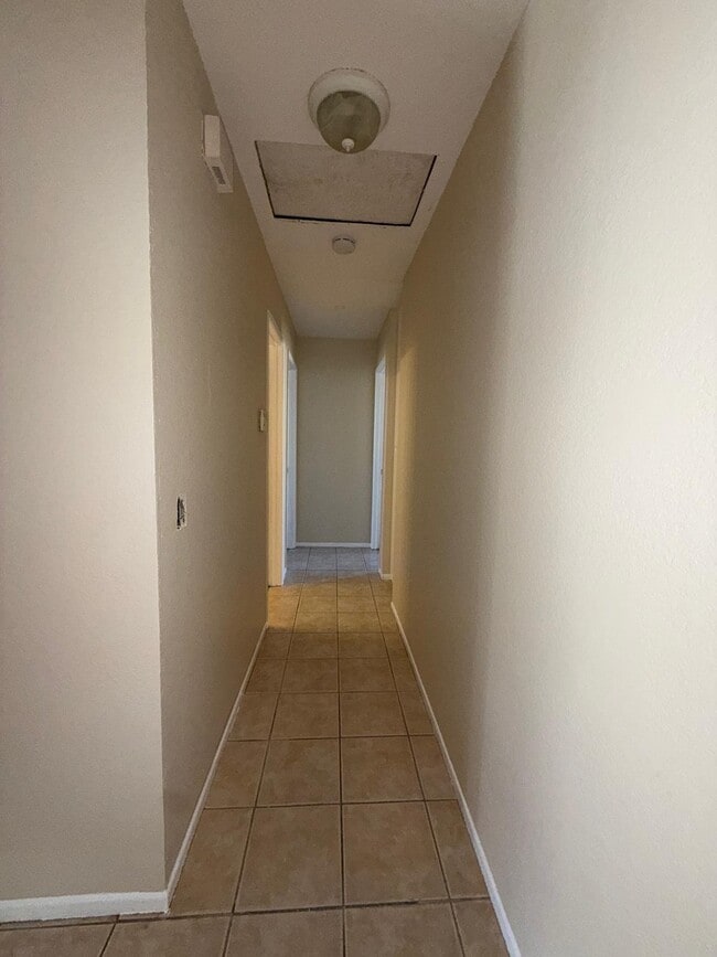 Photo - Rockridge Ln