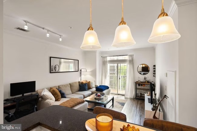 Photo - 2465 Army Navy Dr Unit #204