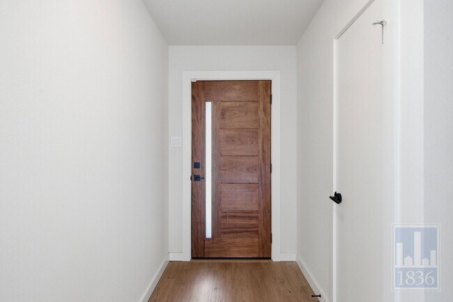 Photo - 2810 Goldbridge Dr