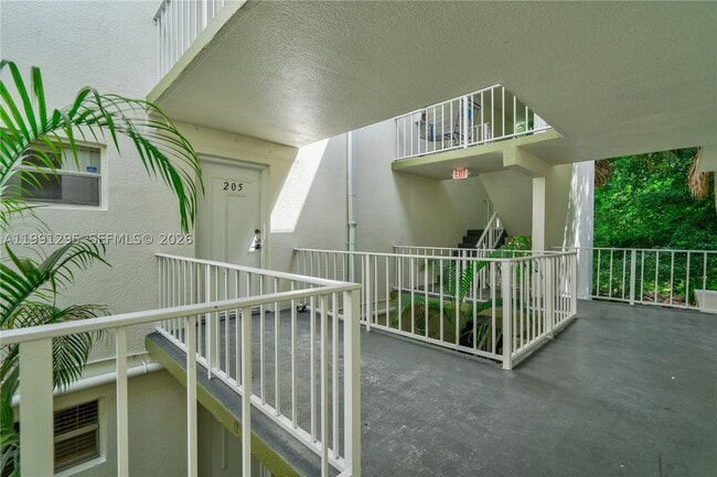 Photo - 4205 N University Dr Unit 205