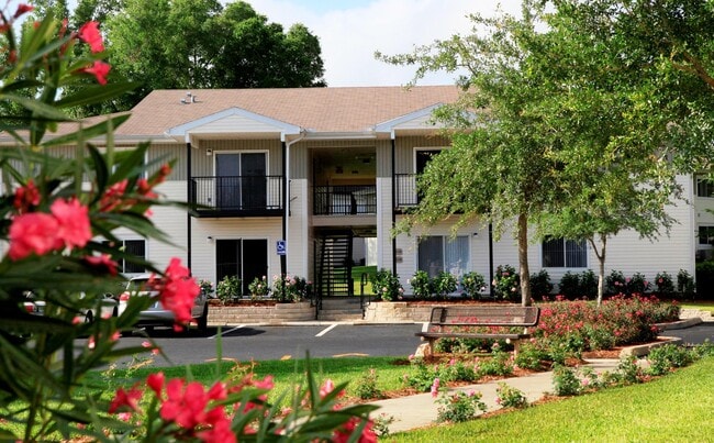 Verdant Cove | Gainesville, FL | Apartment Building