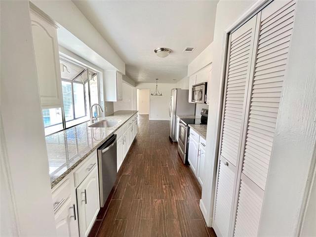 1305 W Spring Creek Pkwy