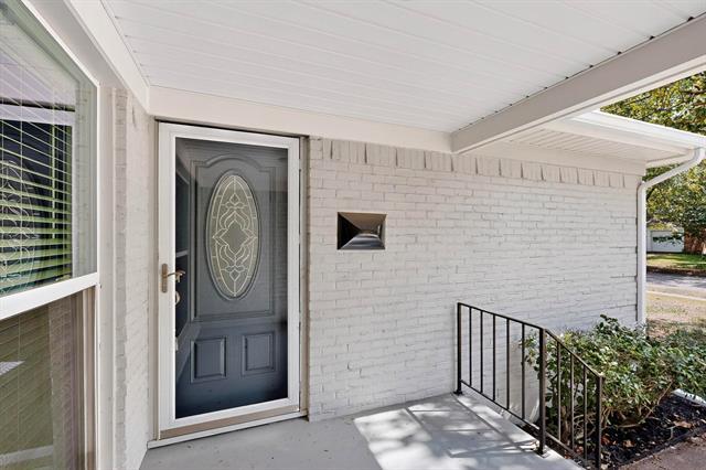 Photo - 10833 Palace Way