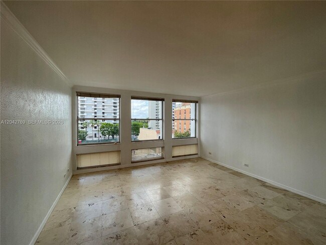 Photo - 700 Biltmore Way Unit 414
