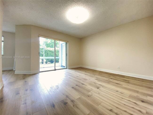 Photo - 759 NW 92nd Ave Unit 759