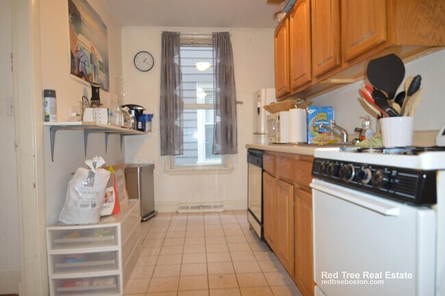 Photo - 216 Freeman St