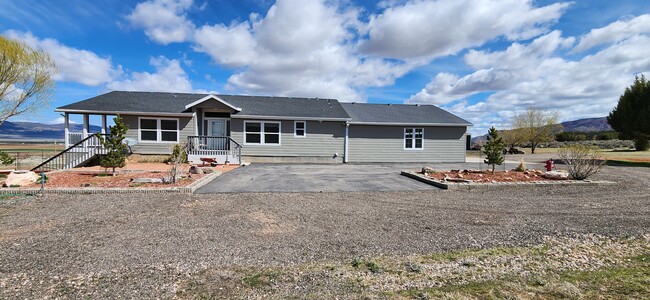 Photo - 1210 N 1700 E House
