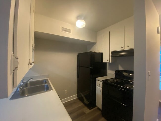 Photo - 303 Wheel Hollow Trail